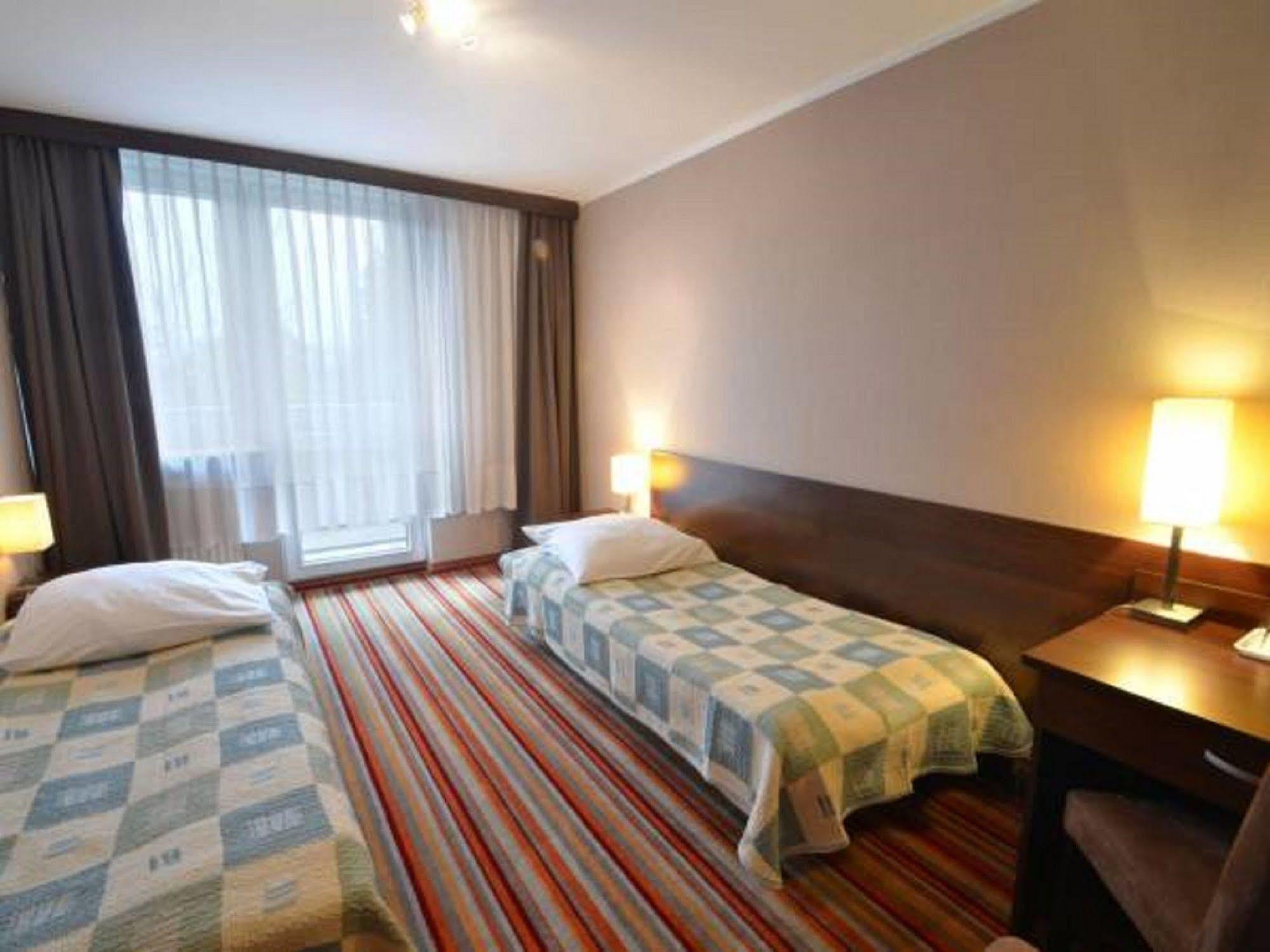 Hotel Dal グダニスク エクステリア 写真
