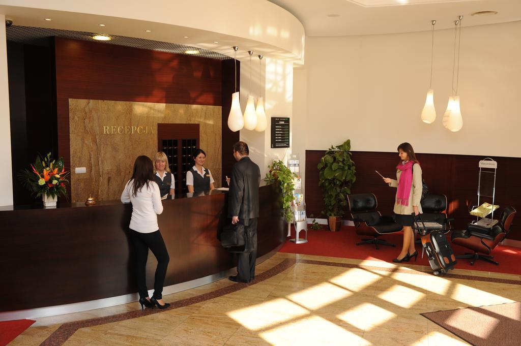 Hotel Dal グダニスク エクステリア 写真